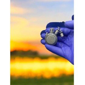 Resim Selda Akyol Arslan Cep Saati Model Zincirli Yuvarlak Eskitme Gümüş Renk Gazlı Çakmak 