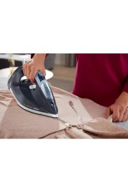 Resim Philips Azur 2800 Watt 250 gr Şok Buharlı Ütü 