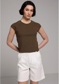 Resim Colin's Colins Slim Fit Kayık Yaka Düz Kadın Kahverengi Kısa Kol Tişört Cl1081903 Q1.v2 Brw 