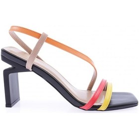 Resim Dgn K9002 Kadin Küt Burun Çapraz Bantli Topuklu Sandalet K9002-1748-R1644 Siyah 