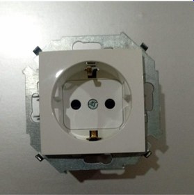 Resim Simon 15 Renkli Topraklı Priz Çerçevesiz 