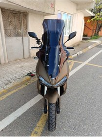 Resim Motocam Yuki Adventure 150 Siperlik Ön Cam 2021 2024 Model 78cm Siyah Renkli 4mm Uzun Cam 