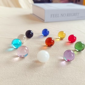 Resim Çap (1,35-1,45 cm), renkli şeffaf katı cam toplar, gözeneksiz mermerler, damla taşlar, dama taşıları, satranç parçaları, çeşitli dekoratif aksesuarlar, DIY malzemeleri, boncuk ve takı yapımı ürünleri, paket başına 20 adet, Noel için en iyi, Şükran Günü için mükemmel 