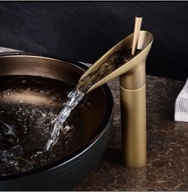Resim İsaoğlu Yapı Çanak Lavabo Bataryası Antik Gold Renk Şelale Musluk Doğal Akışlı Çanak Lavabo Armatür Gold 