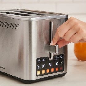 Resim Karaca Color Touch Renkli Dijital Ekranlı Inox Ekmek Kızartma Makinesi 2 Dilim Kapasiteli 950 W 