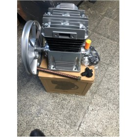 Resim 2-2,5 100 Lt Kompresör Kafası 2055 mm Kafa 2 Yıl 360 W 240 650-700 