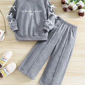 Resim 2 Parça Kızlar İçin Zarif Fiyonk & Harf Baskılı Takım - Yumuşak Gri Uzun Kollu Bluz ve Volanlı Etekli Pantolon, Şık Rahat Giyim, Makinede Yıkanabilir 2'li Set Sonbahar Okul Oyun Buluşmaları İçin (Eşleşen Fioklu, 2’li Set, Konforlu Örme Kumaş, Beyaz Fişek Detaylı, Çekici Bel Bandı, Mektup Basıncağı Ve Fişek Ayrıntıları Soğuk Hava Koşullar İçin Ideal) Doğum Günü Veya Her Günlük İdeal Outfitler 