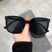 Resim Erkekler & Kadınlar için Şık Büyük Çerçeve Moda Gözlükler - Dayanıklı PC Malzeme, Plaj & Yaz Modası için Mükemmel, Şık Gözlükler 