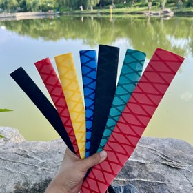 Resim 1m Isı Küçültülebilir Balık Oltası Tutma Kılıfı - Kaymaz İzolasyon Koruyucu Kapak, 5 Renk Seçeneği (Siyah/Kırmızı/Sarı/Mavi/Yeşil/Turkuaz), Tüm Olta Tipleri İçin Dayanıklı Isıya Dayanıklı Tüp, 18-35mm Çap, Balıkçılar için Tatil Hediyesi, Balıkçılık Aksesuarı, Dokulu Tutuş, Isıya Dayanıklı Malzeme 