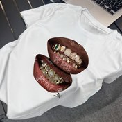 Resim Kadınların Trendy Dudak ve Diş Grafik Baskılı T-Shirt - Renkli Ruj Tasarımı ile Rahat Kısa Kollu Yuvarlak Yaka Üst, Bahar ve Yaz için Yumuşak Polyester Kumaş, Bahar Yaz Üstü | Oynak Baskılı Üst | Parlak Dokulu Gömlek 