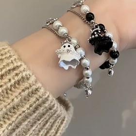 Resim 1 adet Cadılar Bayramı ve Paskalya Parti Zinciri - Siyah ve Beyaz Hayaletli Boncuklu Bileklik Kalp Şanslı ile Hip Hop Tarzı Alaşım Takı Çiftler için, Cadılar Bayramı Kutlamaları için Şenlikli Aksesuar 