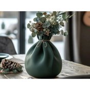 Resim Evergreen Vazo – Yılbaşı Temalı Dekoratif Tasarım 