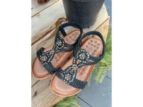 Resim Bags Shoes Guja 24Y152-19 Kız Çocuk Hasır Desen Taşlı Masaj Taban Sandalet 