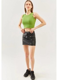 Resim Butikgiz Kadın Sıfır Kol Bisiklet Yaka Vücuda Oturan %100 Pamuklu Kaşkorse Esnek Crop Bluz Çimen Yeşili 