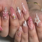 Resim Ücretsiz Jöle Yapıştırıcı 1 adet ve Tırnak Törpüsü 1 adet, Avrupa Yıldızı Fiyonk Pembe Gradyan Kabuk İpli Moda Orta Badem Basınçlı Takma Tırnaklar Kutusu 24 adet, Kadınlar için Uygun Hediye 