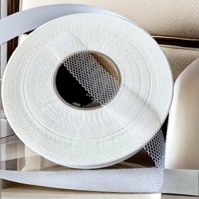 Resim Su geçirmez Çift Taraflı Kumaş Yapışkan Bant, 50m Rulo - Giysi Tamiri, Perde Onarımı ve Pantolon Etek Dikimi için İdeal 