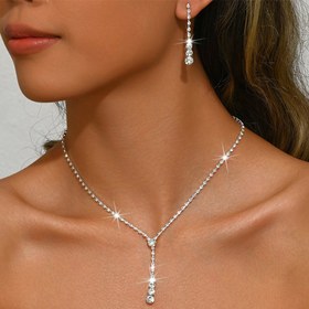 Resim 1 set minimalist ve şık kadın takısı, günlük kullanım için uygun klasik kolye ve küpe seti, Ramazan'a özel zarif aksesuarlar 