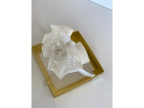 Resim Queen Accessories Krem Çiçek Broşlu Şerit Kurdele Anne Kız Çocuk Bebek Taç 