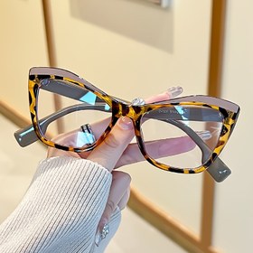 Resim Bayanlar için Moda Kedi Gözü Şeffaf Lensli Gözlükler Renk Bloklu Çerçeve - Y2K Tarzı, Dayanıklı PC Çerçeve, Günlük Kullanım ve Sokak Fotoğrafçılığı için Uygun 