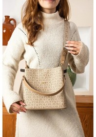 Resim Just Polo Kadın Monogram Baskılı El Ve Omuz Çantası Ebat 25 X 25 Vizon 