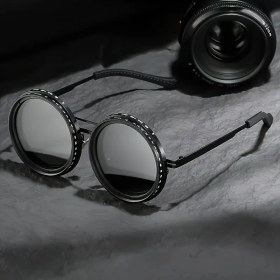 Resim Kadın Klasik Retro Yuvarlak Çerçeve Moda Gözlükleri - Siyah Metal ile Gradyan TAC Lensler, Kendi Renkli ve Anti-Parlama Kaplama, Ayarlanabilir Burun Köprüsü, Hafif ve Dayanıklı, Günlük ve Resmi Giyim için, Günlük Gözlük, Modern Estetik, Metalik Kaplama 