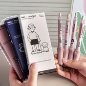 Resim Günlük Tutma ve Ofis Kullanımı için Yumuşak Tutma Yeri, Orta Uç, Hızlı Kuruyan Siyah Mürekkep, Akıcı Yazma, Kişiselleştirilmiş Plastik Rollerball Kalemler ile 4'lü Paket Ergonomik Jel Kalemler - İdeal Anneler Günü Hediyesi 