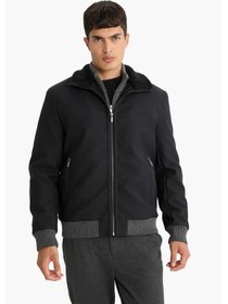Resim Defacto Su İtici Slim Fit Dar Kesim Suni Kürklü Yaka Astarlı Fermuarlı Ribanalı Cepli Suni Deri Mont C5633AX Siyah 
