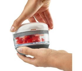 Resim Zyliss E910049 Mini Doğrayıcı Kompakt Tasarım ile Hızlı ve Kolay Malzeme Doğrama Aracı 