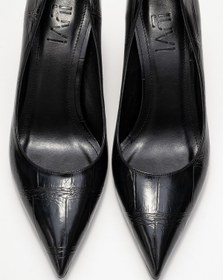 Resim LuviShoes PUERA Siyah Baskı Sivri Burunlu Kadın Dolgu Topuklu Ayakkabı 