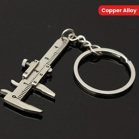 Resim 1 adet Mini Vernier Caliper Anahtarlık - Kompakt 6x12x32mm Bakır Alaşımlı Ölçüm Aracı, Günlük Kullanım İçin Taşınabilir Cep Klipsi, Erkek Moda Aksesuarı | Funky Tarz | Dayanıklı Anahtarlık, Minyatür Anahtarlık 