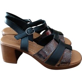 Resim Castle Black 45204 Kadın Deri Kalın Kısa Topuklu Comfort Sandalet Siyah 