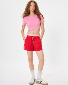 Resim Koton Oversize Spor Şort Yüksek Bel Biyeli Beli Bağcıklı Renk Bloklu Cepli Kırmızı 4sak40057nw Kırmızı 