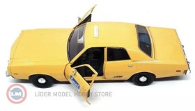 Resim 1:24 Greenlight 1975 Plymouth Fury - Crescent Cab Co Poltergeist (1982) 