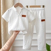 Resim 2 adet Set Küçük Erkek Çocukların Jakarlı El Sanatları Harf Desenli Rahat Kısa Kollu T-Shirt ve Düz Bacaklı Pantolon ile Paspaslar, Bahar ve Yaz Dış Mekan ve Okul Aktiviteleri, Tatil, Dış Mekan İçin Uygun 
