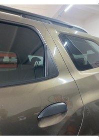 Resim intakrom Dacia Duster Krom Cam Kelebek Üçgeni 2018 ve Üzeri 