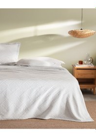 Resim Madame Coco Triangle Çift Kişilik Yatak Örtüsü - Beyaz Beyaz 