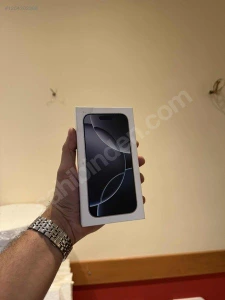 Melih SakaMağaza resmi