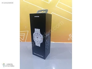 Royal Konsol İstasyonuMağaza resmi