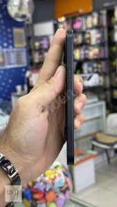 İzel İleti̇şi̇mMağaza resmi