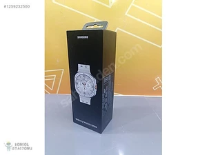 Royal Konsol İstasyonuMağaza resmi