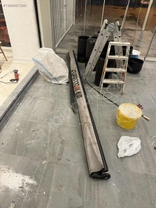 Melih SakaMağaza resmi