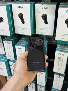 A.y TechnologyMağaza resmi